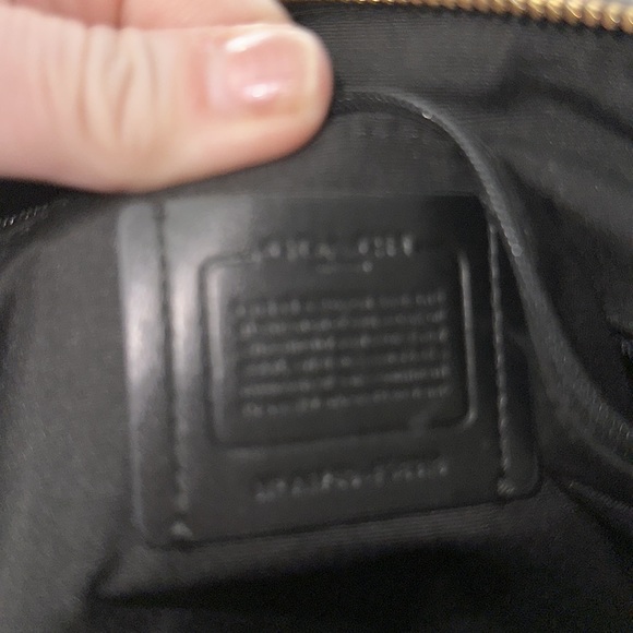 NWOT coach brown and black signature huge bag nice brand new like pretty - Picture 7 of 8